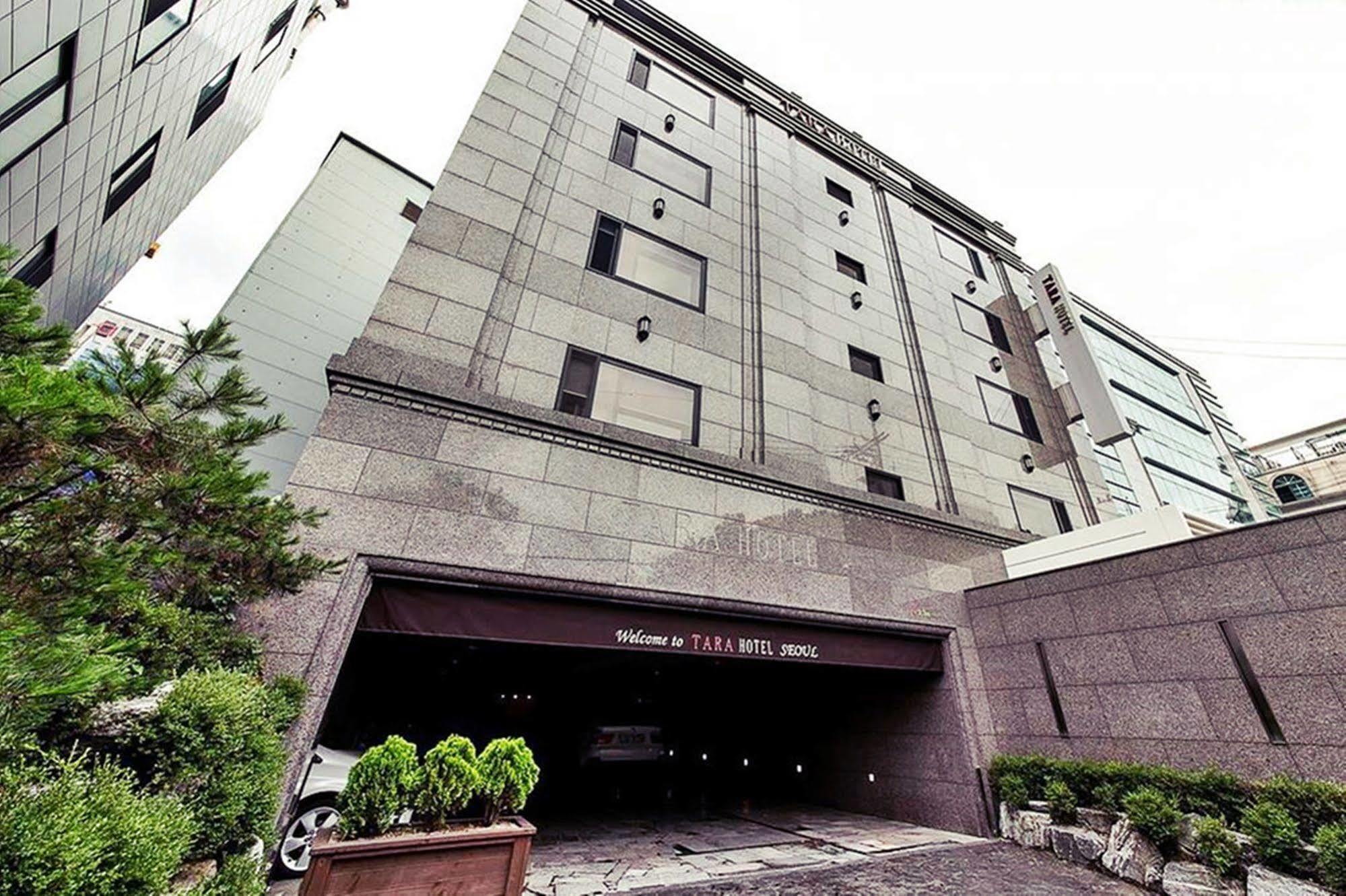 Tara Hotel Seoul Bagian luar foto